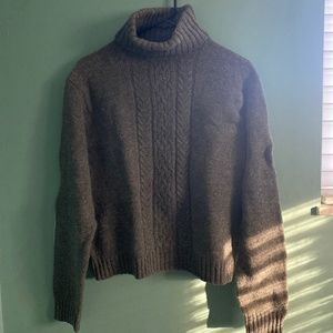 100% wool turtleneck sweater